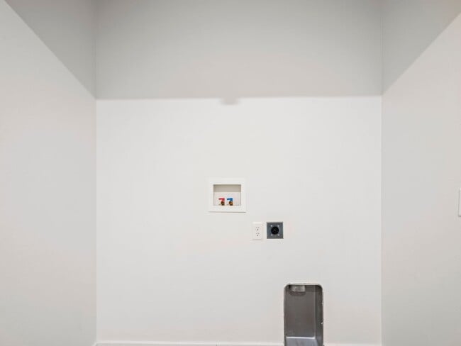 Building Photo - 14911 S Tumble Rock Way