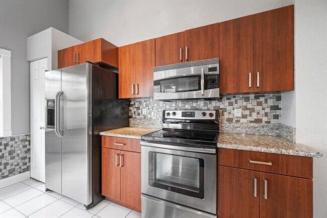Building Photo - 4030 Laurelwood Ln