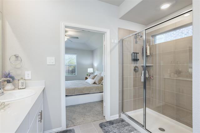 Building Photo - 615 Tribble Dr