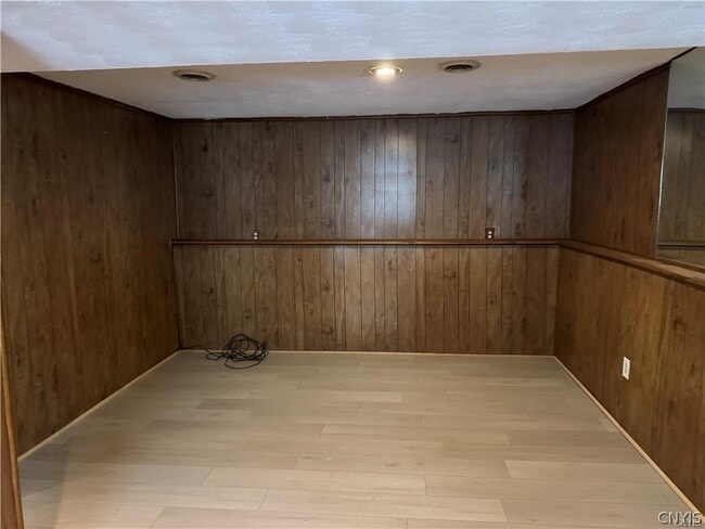 Building Photo - 8265 Warbler Way