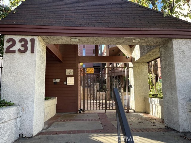 Building Photo - 231 Bethany Rd