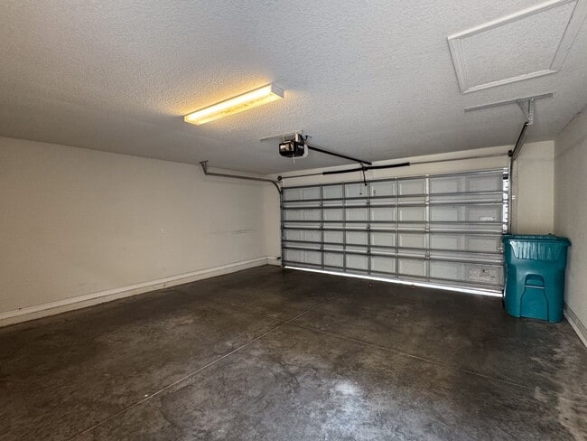 Building Photo - COMING OCTOBER!! Lake Nona 3 Bedroom 3 Bat...