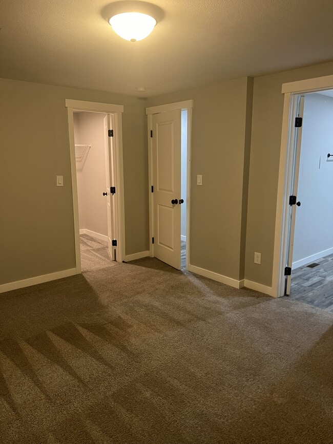 Building Photo - 9210 144th St Ct NW