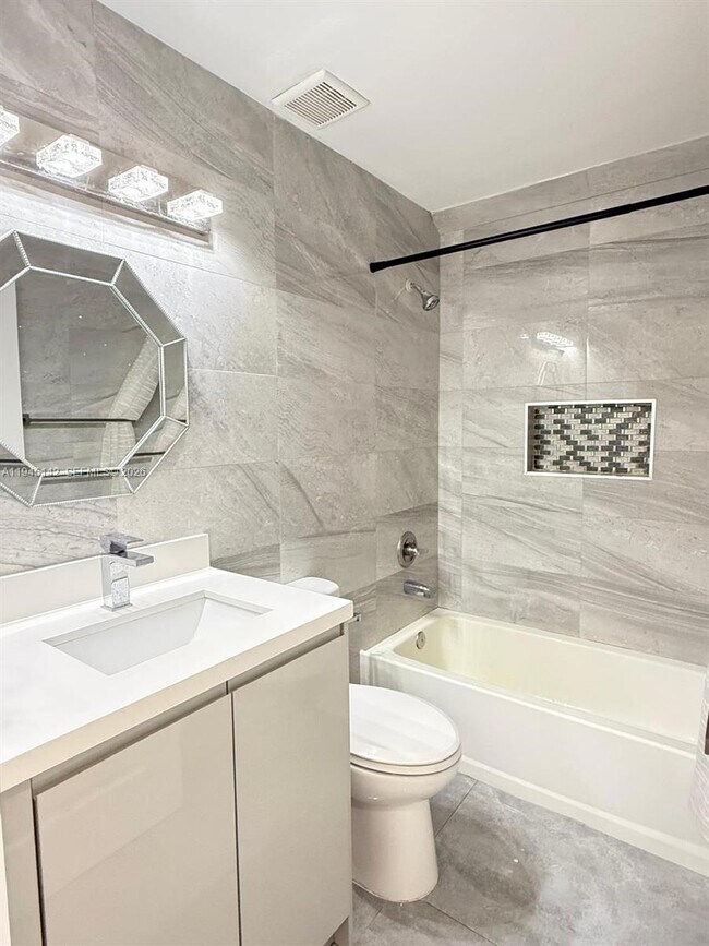 Building Photo - 11271 NW 84th St