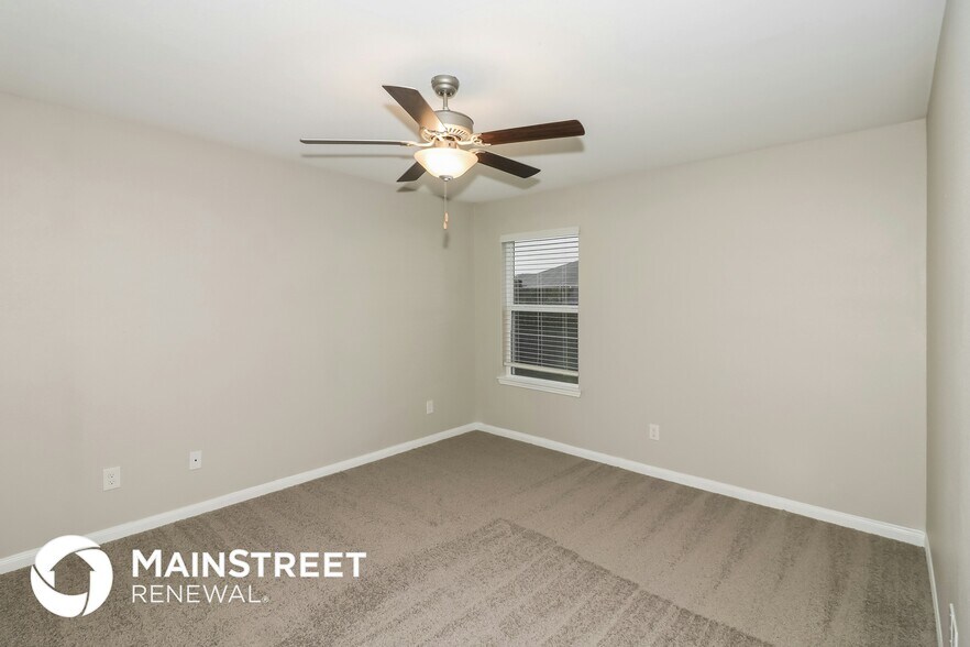 Building Photo - 26120 Hals Dr