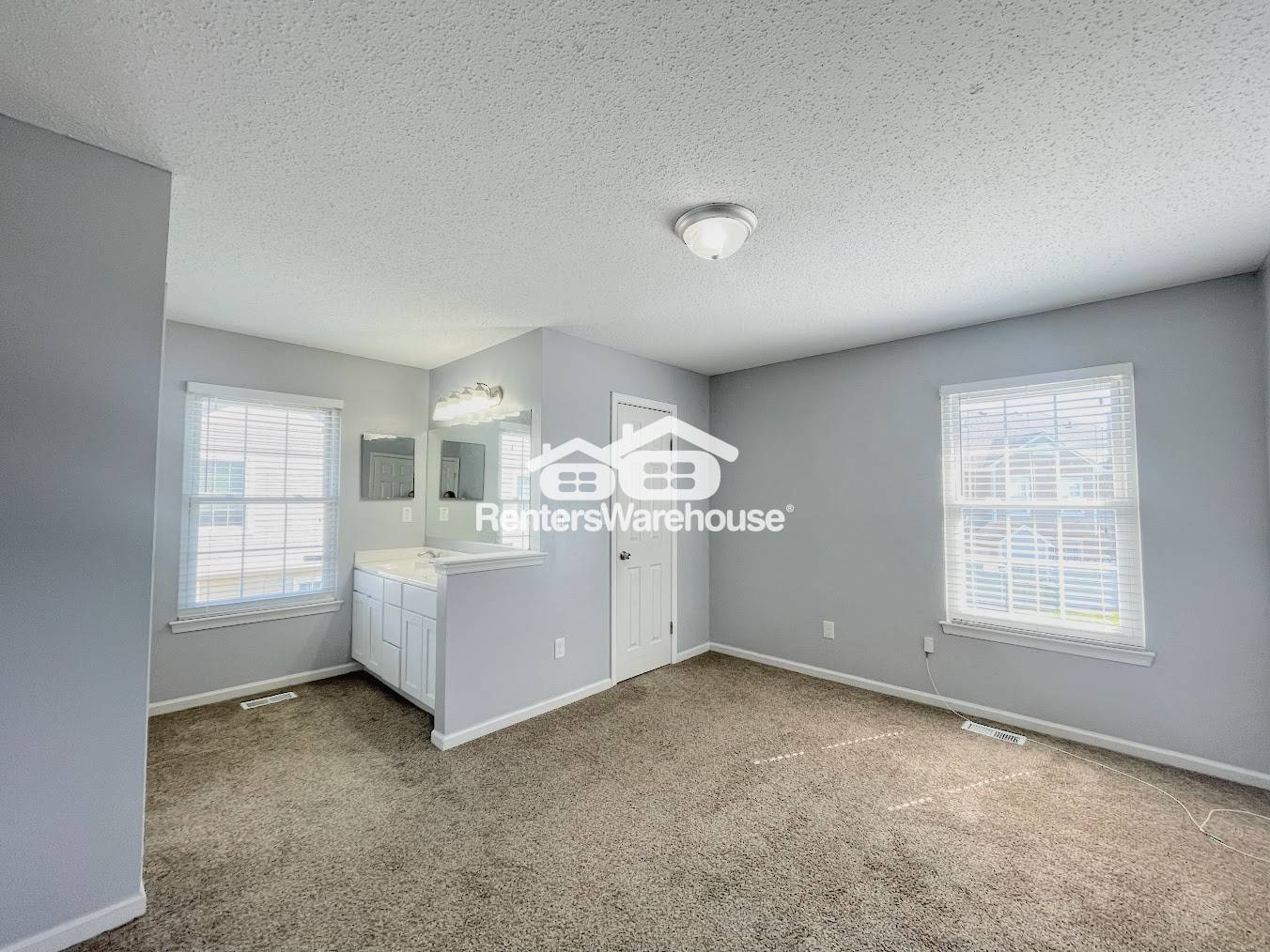 Building Photo - 651 Ridge Cir