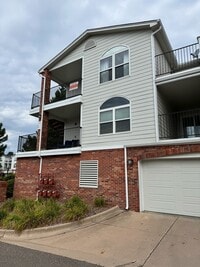 Building Photo - 1655 S Cole St