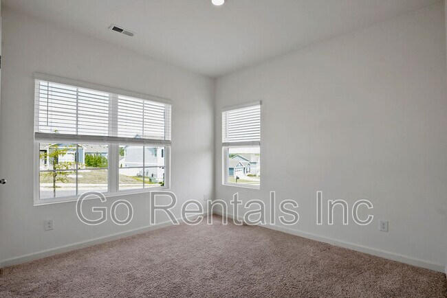 Building Photo - 2020 Lonesome Hen Ln