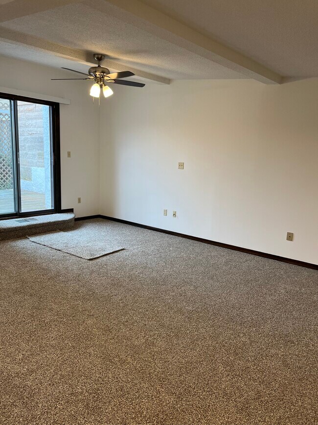 Building Photo - 317 Fairmount Ave