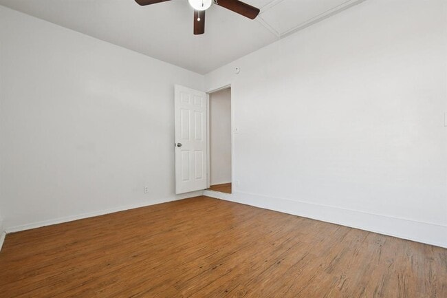 Building Photo - 2214 Winchester Dr