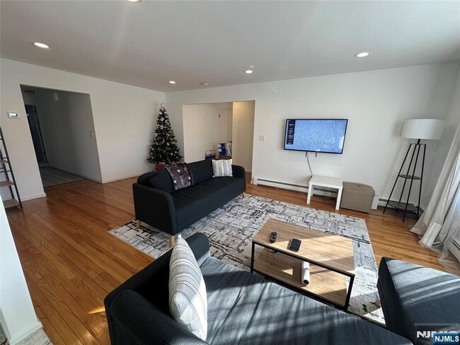 Building Photo - 531 US-1