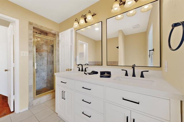 Building Photo - 6027 Homestead Ct