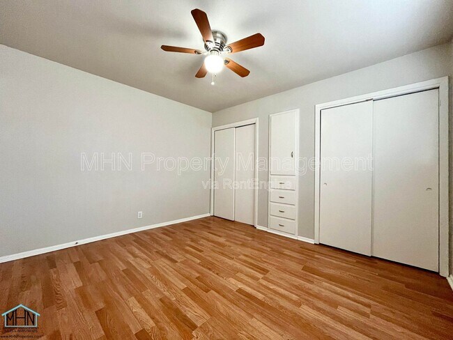 Building Photo - 944 Patricia Dr