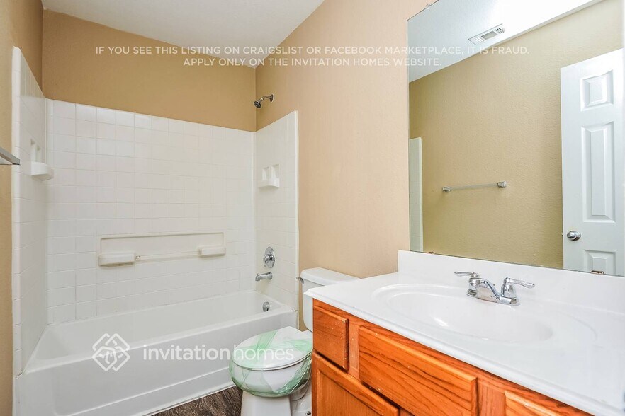 Building Photo - 5800 Westgate Dr