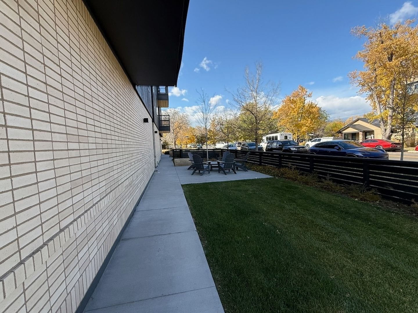 Building Photo - 2718 Pine St