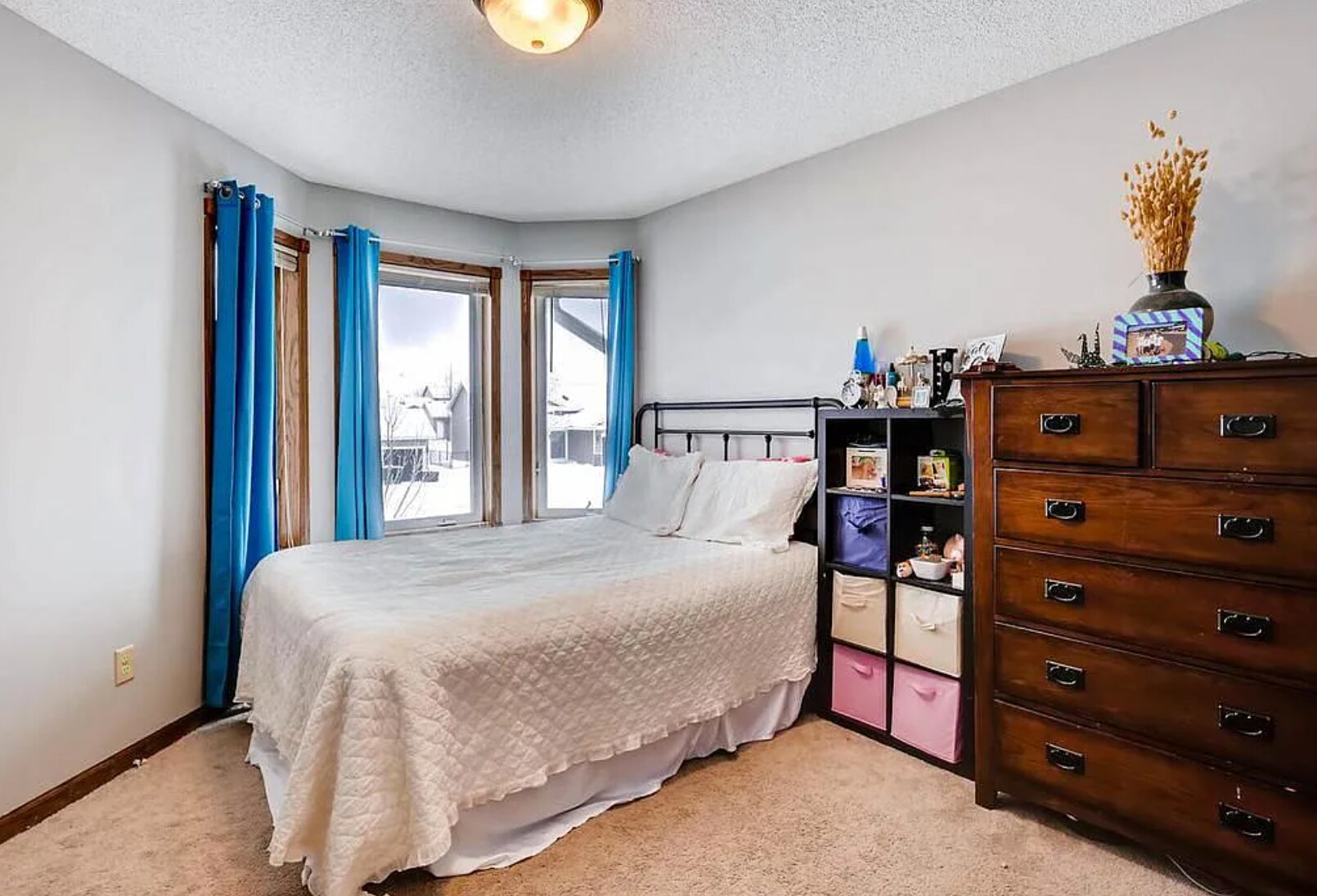 Building Photo - 19 Meadowlark Dr