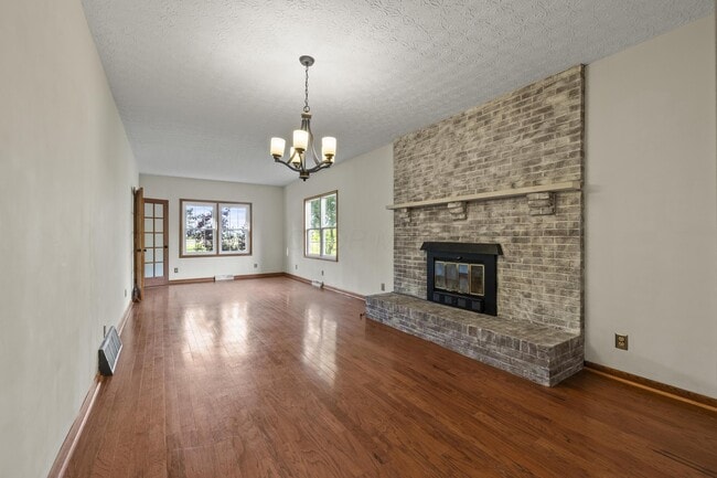 Building Photo - 7711 Hayden Run Rd