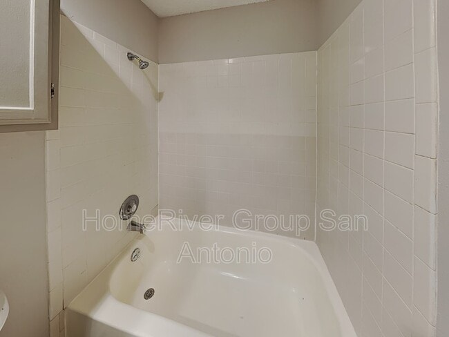 Building Photo - 9739 Hidden Brook