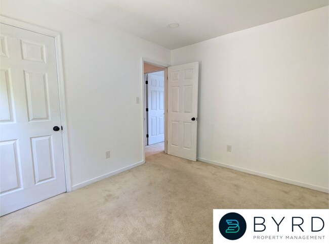 Building Photo - 4800 Ball Cypress Rd