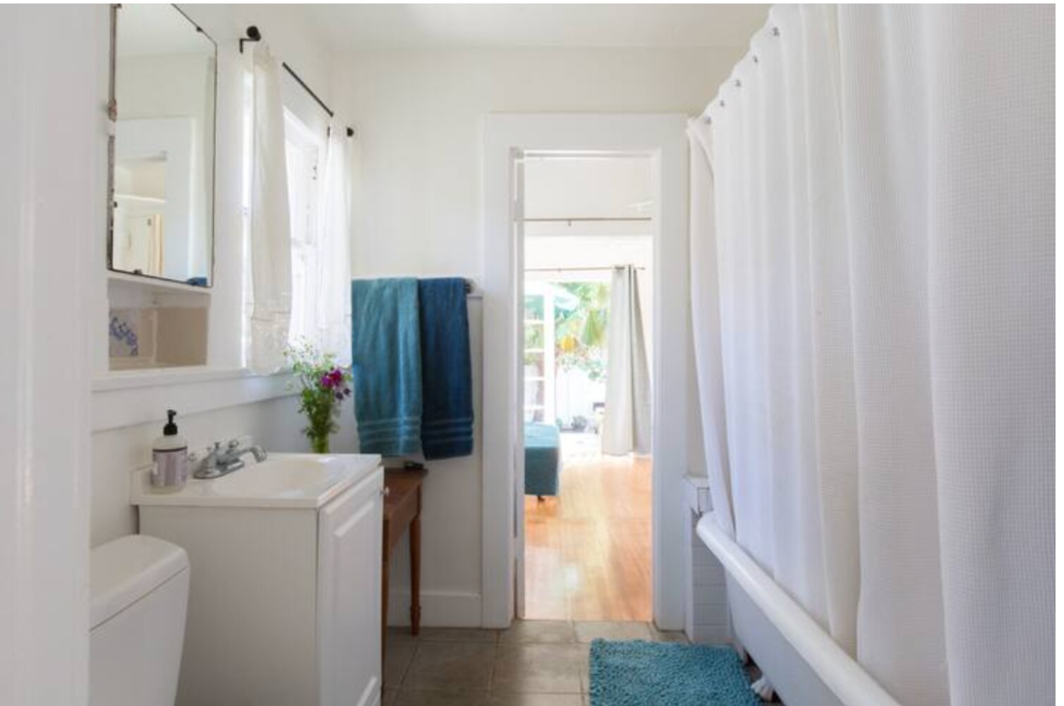 Building Photo - 1109 Cabrillo Ave