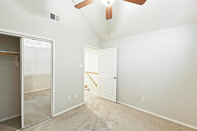 Building Photo - 1321 Overlook Dr