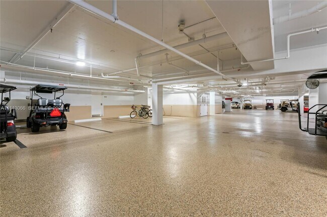 Building Photo - 19143 Fisher Island Dr