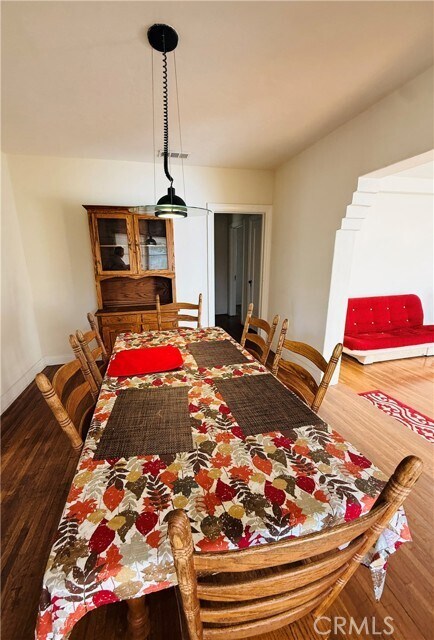 Building Photo - 5717 Alessandro Ave