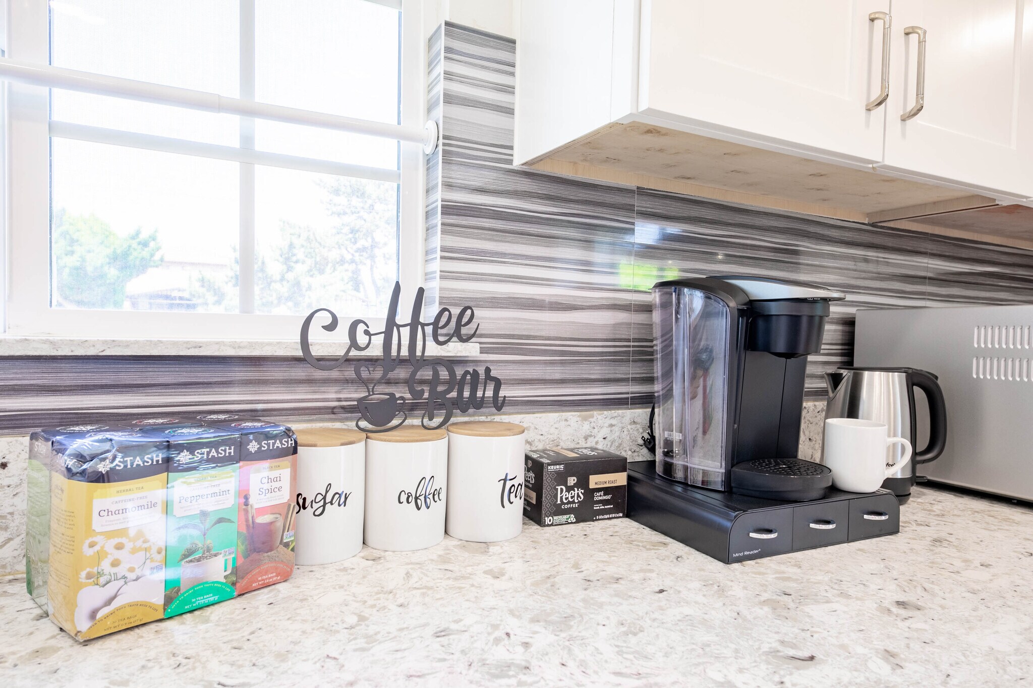 Building Photo - 9088 Emperor Ave