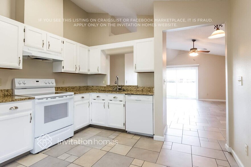 Building Photo - 10717 Brice Ct