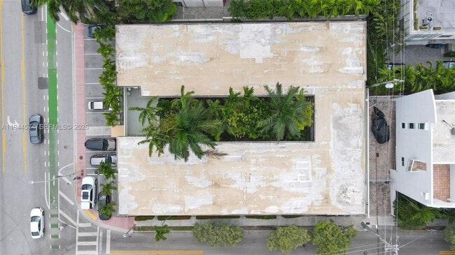 Building Photo - 1850 Meridian Ave