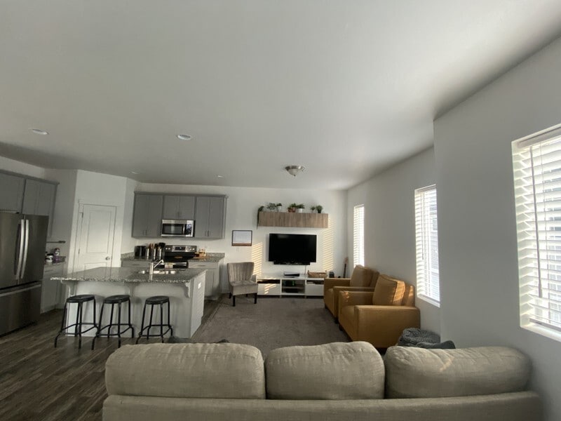 Building Photo - 15289 S Tack Way