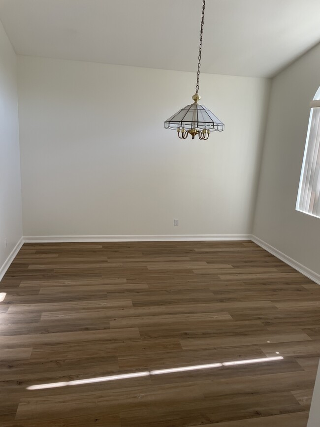 dining room - 6243 Fallbrook Ave