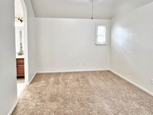 Building Photo - 78 Lindenberry Cir