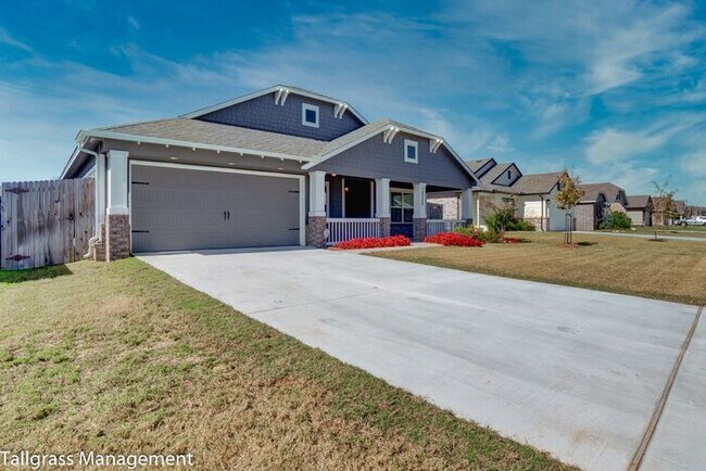 Building Photo - Pool + Park Community! 3/2/2 Plus Office!