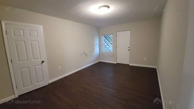 Building Photo - 28 Prescott St