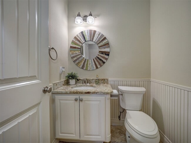 Building Photo - 204 Black Diamond Rd