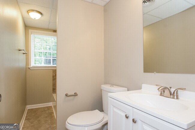 Building Photo - 1451 Cardinal Ln