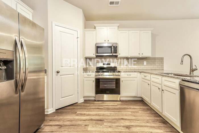 Building Photo - 737 Patmore Dr