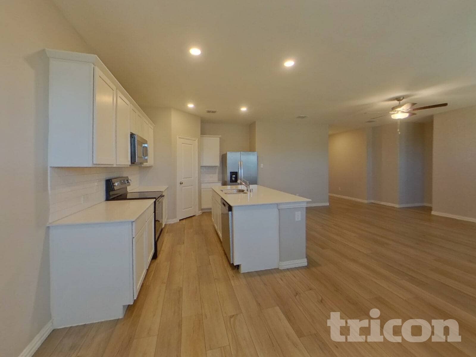 Building Photo - 231 Jenkinson Dr