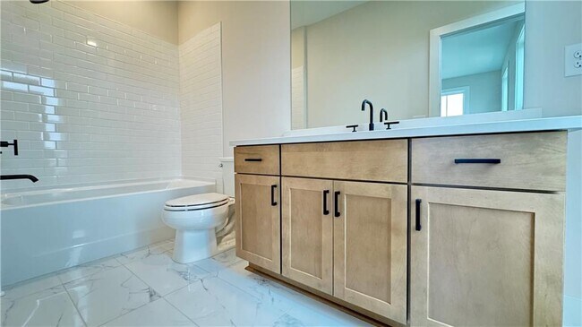 Building Photo - 2611 Alcovy Trl NE