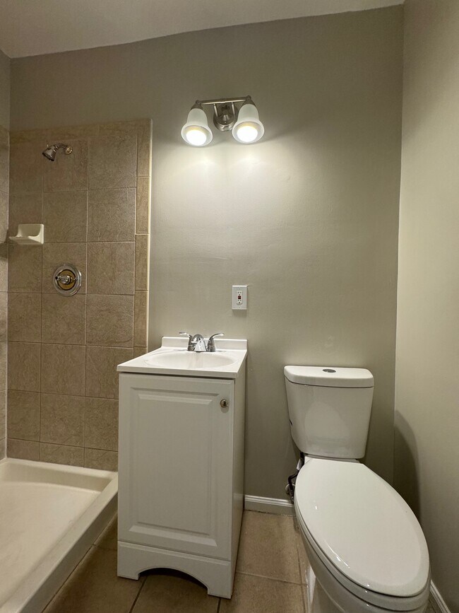 Building Photo - 6608 14th St NW