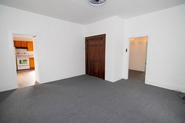 Building Photo - 26 North St