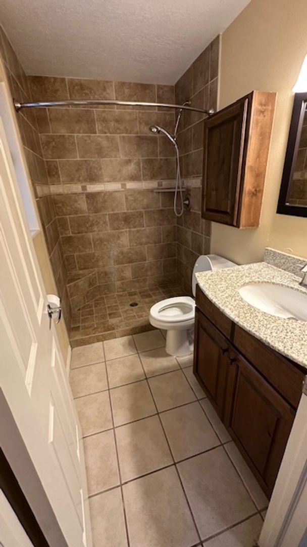 Building Photo - Millcreek Cottages with Community Pool - Pet Friendly!