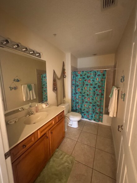 Building Photo - 150 Pantano Cay Blvd