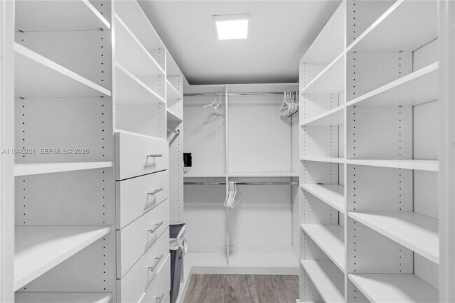 Building Photo - 4502 N Federal Hwy