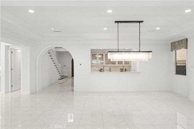 Building Photo - 1151 Summit Oak Dr