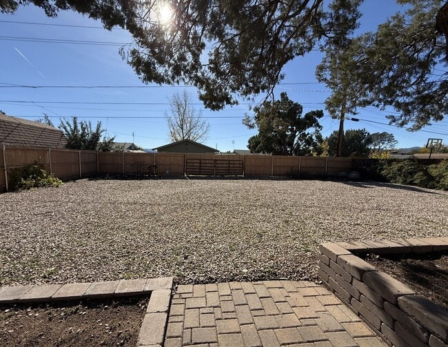 Building Photo - 2 Bedroom, 1 Bath Home in Prescott!