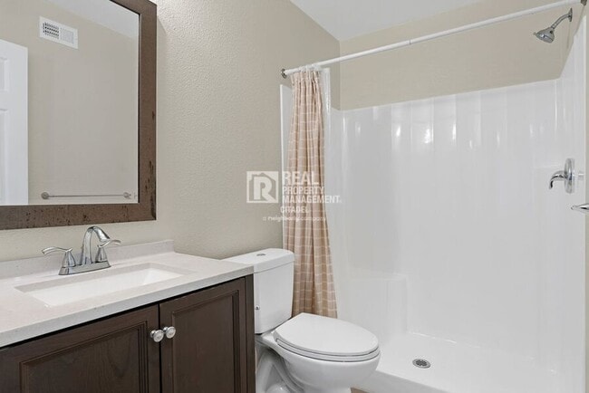 Building Photo - 23072 Vía Pimiento