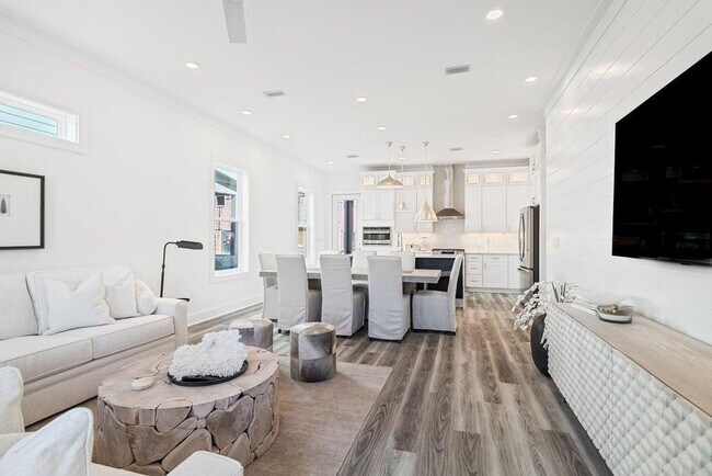 Building Photo - 24 Annabella St