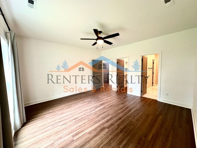 Building Photo - 3BR Home with Office, Bonus Room, Large Kitchen Island, 2-Car Garage & Large Yard – Huntsville Li...